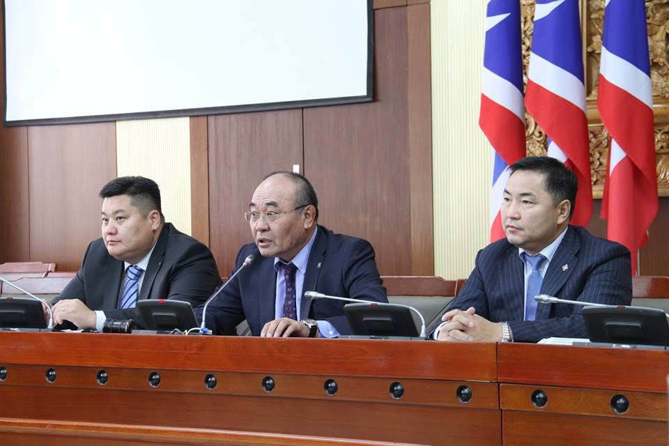 Монгол Улсын 2019 оны төсвийн тухай хууль болон дагалдан батлагдсан хуулиуд, УИХ-ын тогтоолуудад бүхэлд нь хориг тавилаа